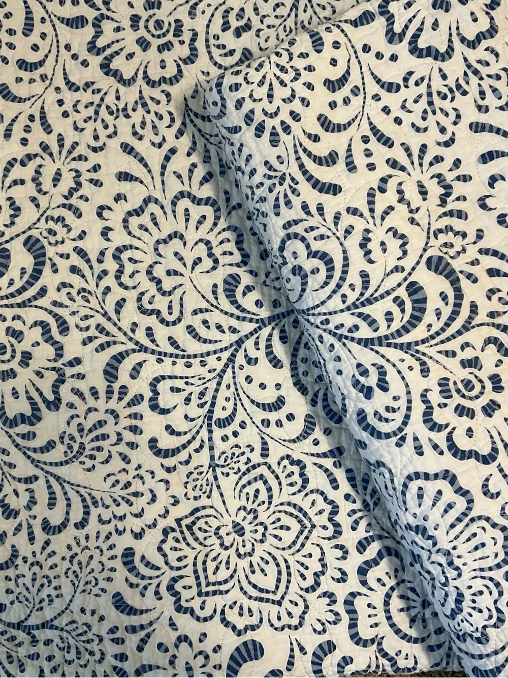 Charter Club Painted Floral Cotton Quilt - Twin